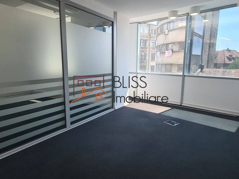 spațiu de birouri de Inchiriat KM 0 | Ultracentral - 8 Camere - ID:120059 | Bliss Imobiliare / Photo 16 - BLISS Imobiliare