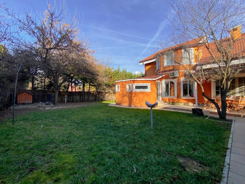 Vila Spatioasa Cu 5 Dormitoare Cu Gradina - Baneasa Residential Park | Bliss Imobiliare / Photo 50 - BLISS Imobiliare