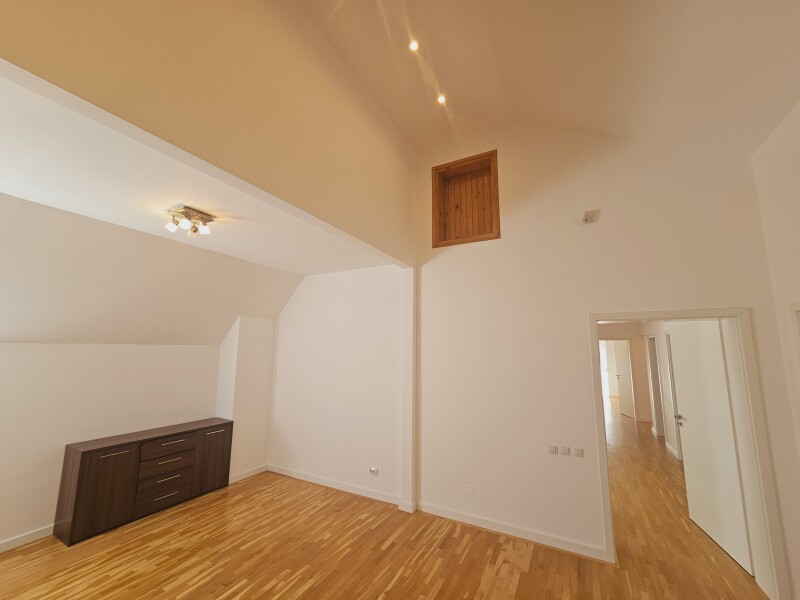 Vila Cu 7 Camere Iancu Nicolae Pipera | Bliss Imobiliare / Photo 40 - BLISS Imobiliare