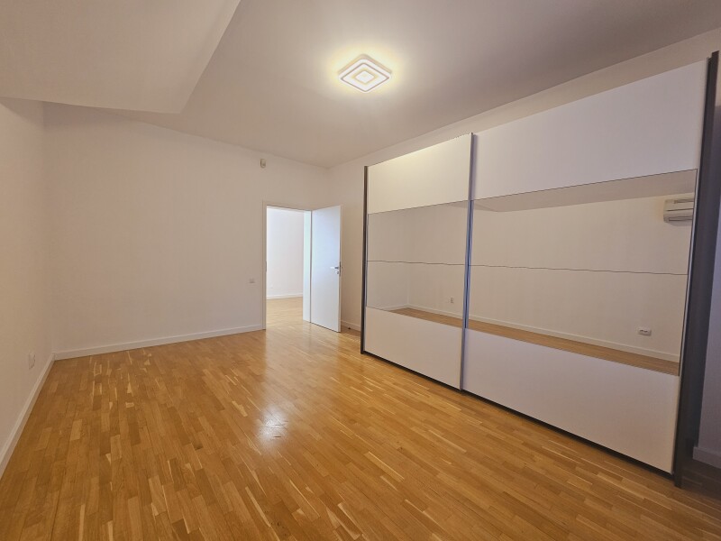 Vila Cu 7 Camere Iancu Nicolae Pipera | Bliss Imobiliare / Photo 55 - BLISS Imobiliare