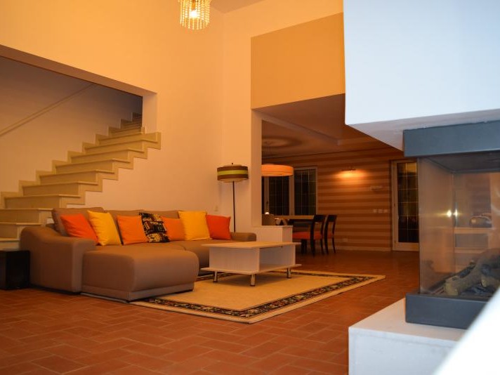 Vila Cu 6 Camere | Bliss Imobiliare / Photo 13 - BLISS Imobiliare