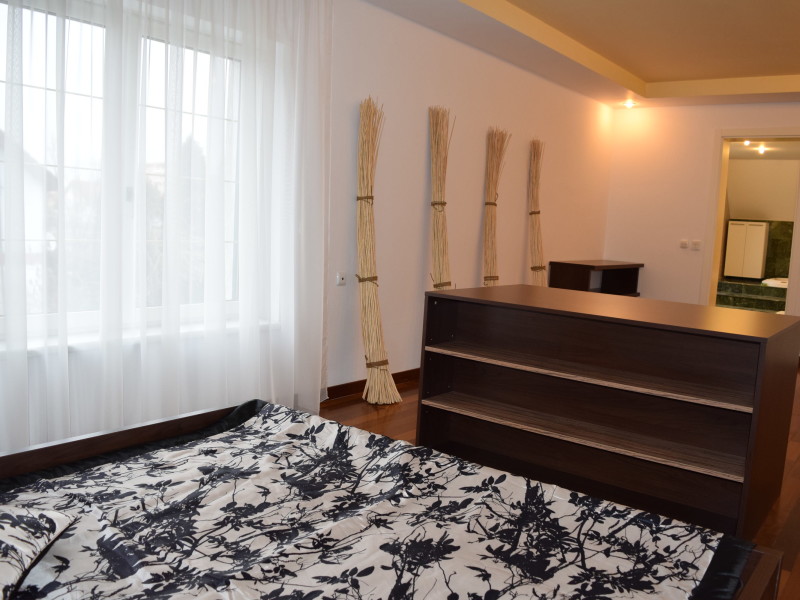 Vila Cu 6 Camere | Bliss Imobiliare / Photo 24 - BLISS Imobiliare
