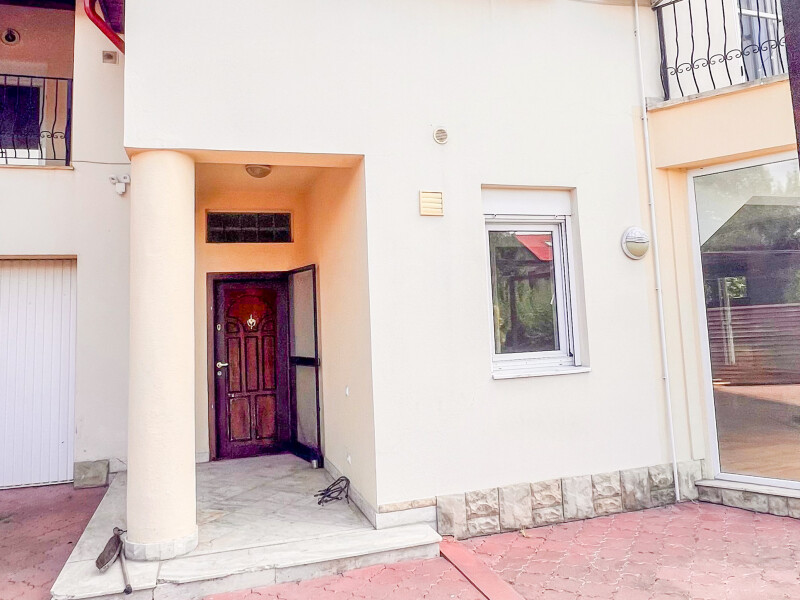 Vila Cu 6 Dormitoare, Piscina Si Gradina | Bliss Imobiliare / Photo 2 - BLISS Imobiliare