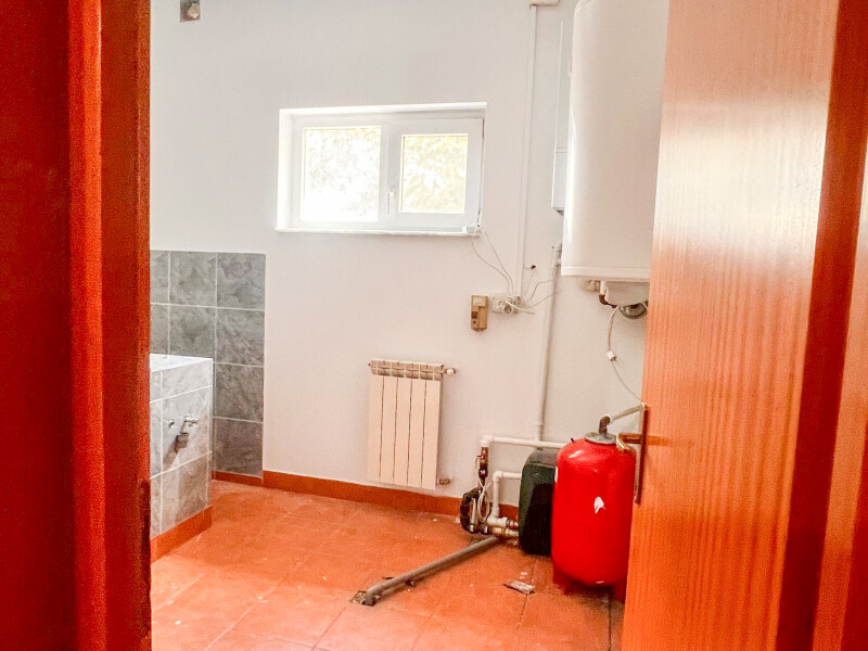 Vila Cu 6 Dormitoare, Piscina Si Gradina | Bliss Imobiliare / Photo 5 - BLISS Imobiliare