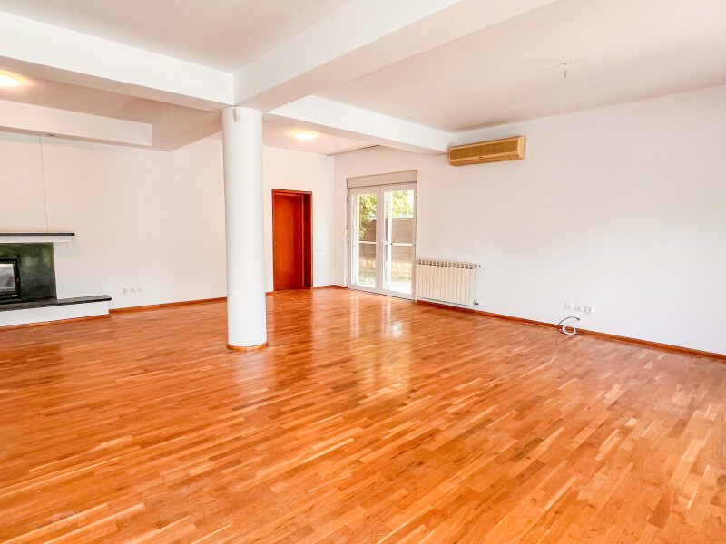 Vila Cu 6 Dormitoare, Piscina Si Gradina | Bliss Imobiliare / Photo 9 - BLISS Imobiliare