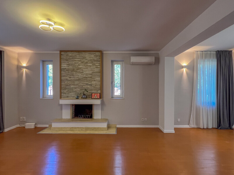Vila Cu 7 Camere Iancu Nicolae Pipera | Bliss Imobiliare / Photo 3 - BLISS Imobiliare