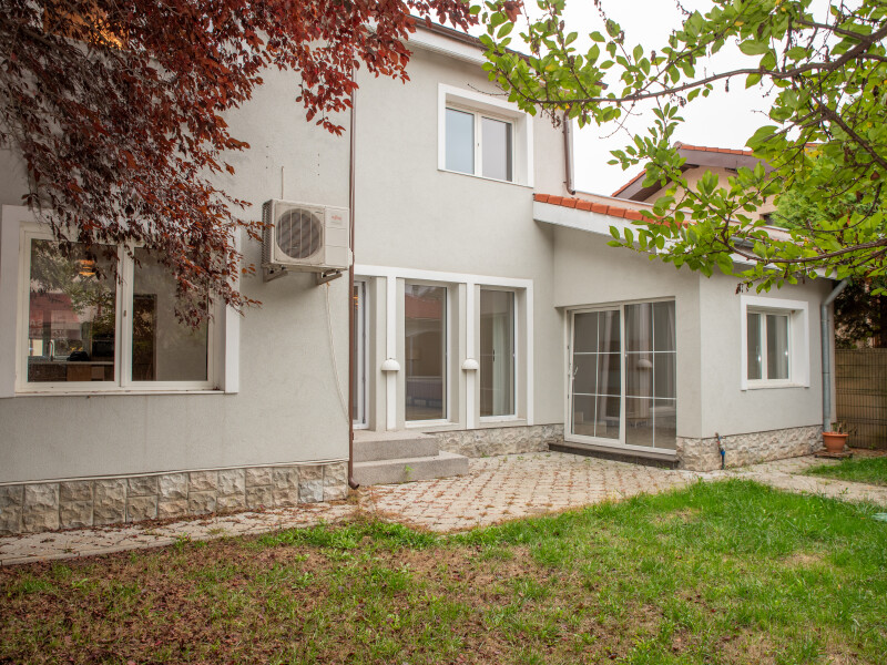 4-Bedroom House Gated Compound Iancu Nicolae Pipera Near Jolie Ville, Bucharest / Ilfov | Bliss Imobiliare / Photo 1 - BLISS Imobiliare