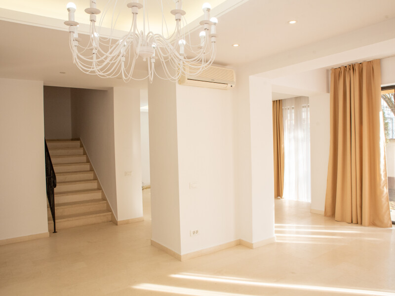 Spacious Villa With 6 Bedrooms And Private Garden - Grace Garden, Bucharest / Ilfov | Bliss Imobiliare / Photo 4 - BLISS Imobiliare