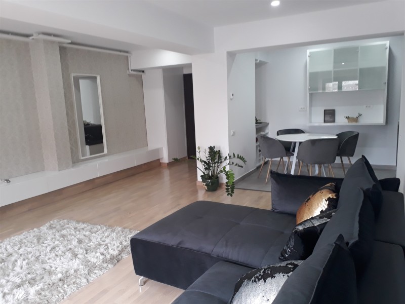 Apartament Cu 2 Camere, Complet Mobilat, In Locatie Centrala | Loc De Parcare Inclus | Bliss Imobiliare / Photo 1 - BLISS Imobiliare