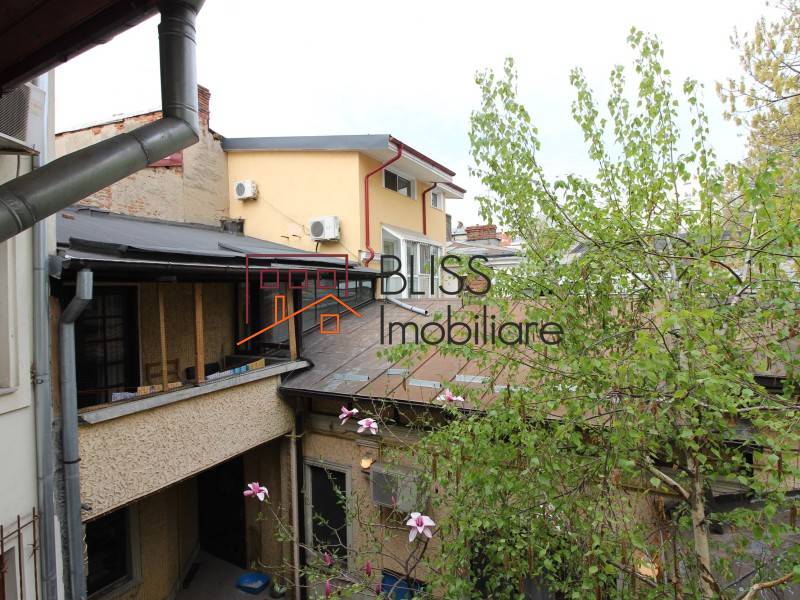 Casa Eleganta In Piata Victoriei – Ideala Locuinta Sau Birou | Bliss Imobiliare / Photo 24 - BLISS Imobiliare