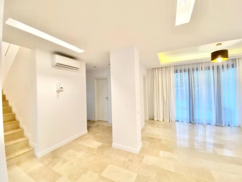 4-Bedroom Villa With Garden And Quality Finishes - Oxford Gardens, Bucharest / Ilfov | Bliss Imobiliare / Photo 5 - BLISS Imobiliare